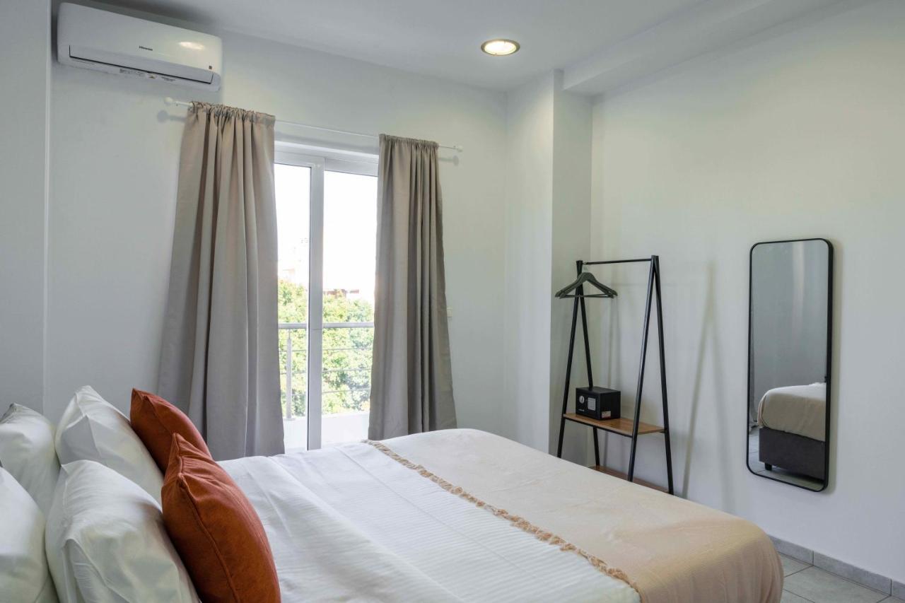 Phaedrus Living: Heraklion City View Flat ภายนอก รูปภาพ