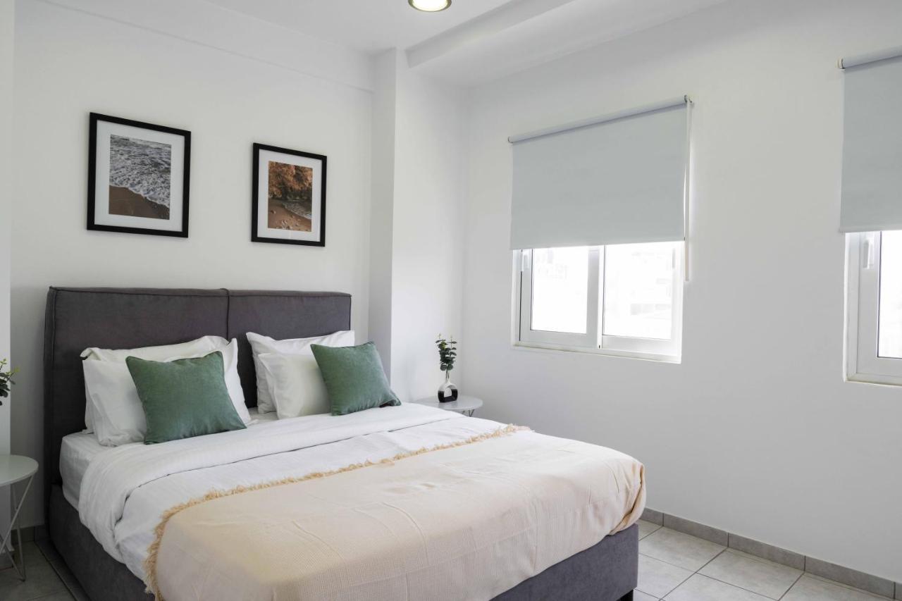 Phaedrus Living: Heraklion City View Flat ภายนอก รูปภาพ